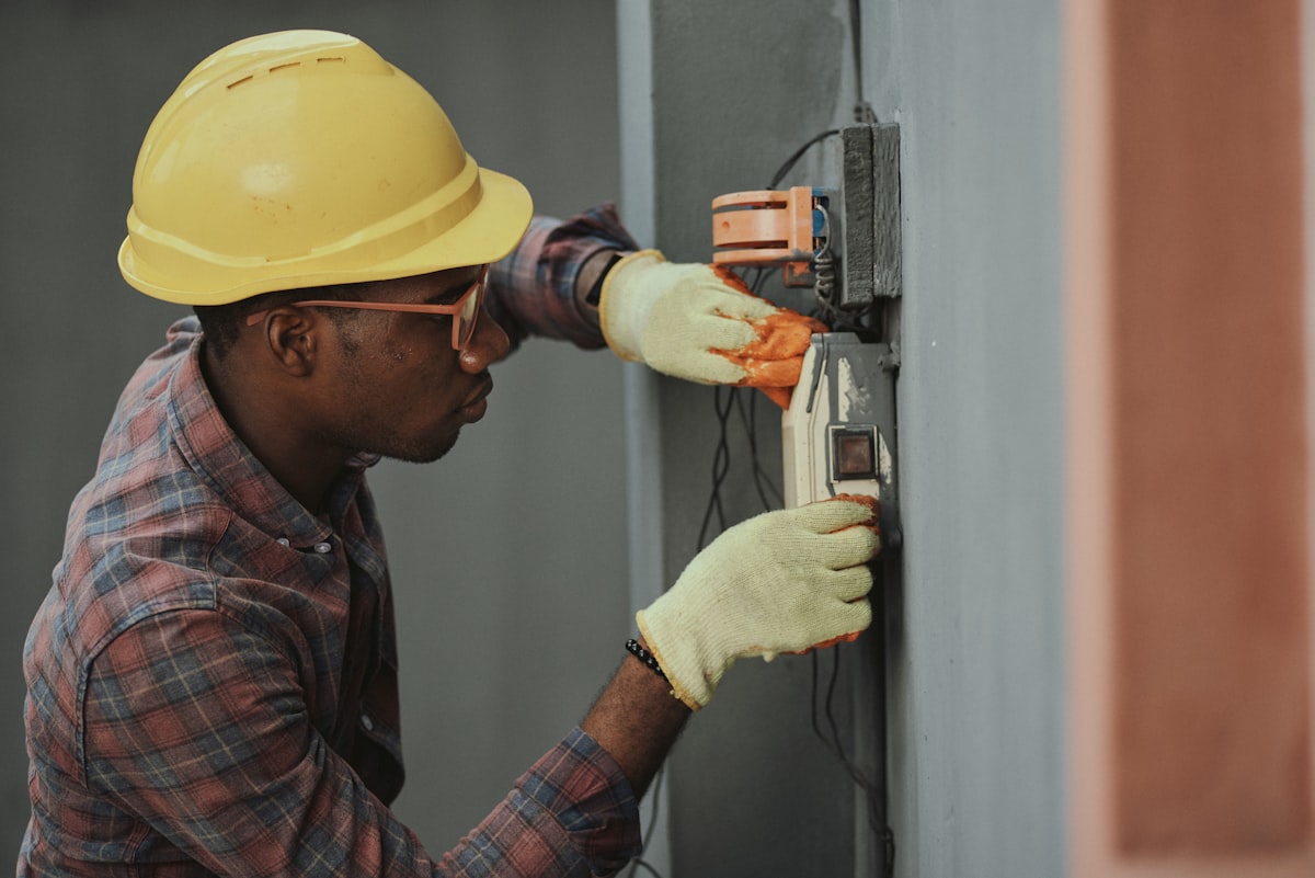Electrical panel diagnosis
